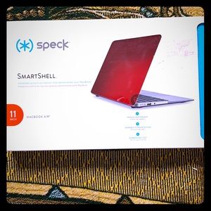 It is a computer case for a Macbook 11 inches